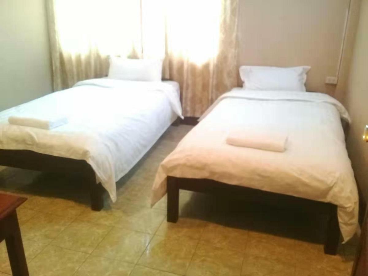 Green Land Hotel Ban Nongdouang Esterno foto