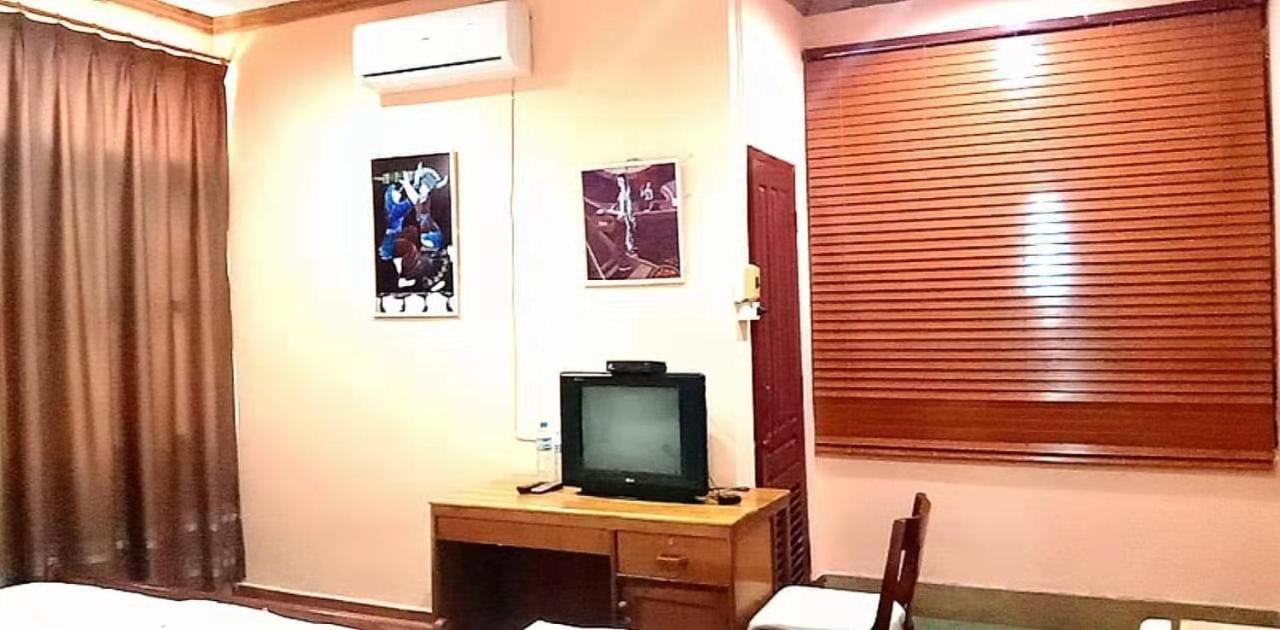 Green Land Hotel Ban Nongdouang Esterno foto